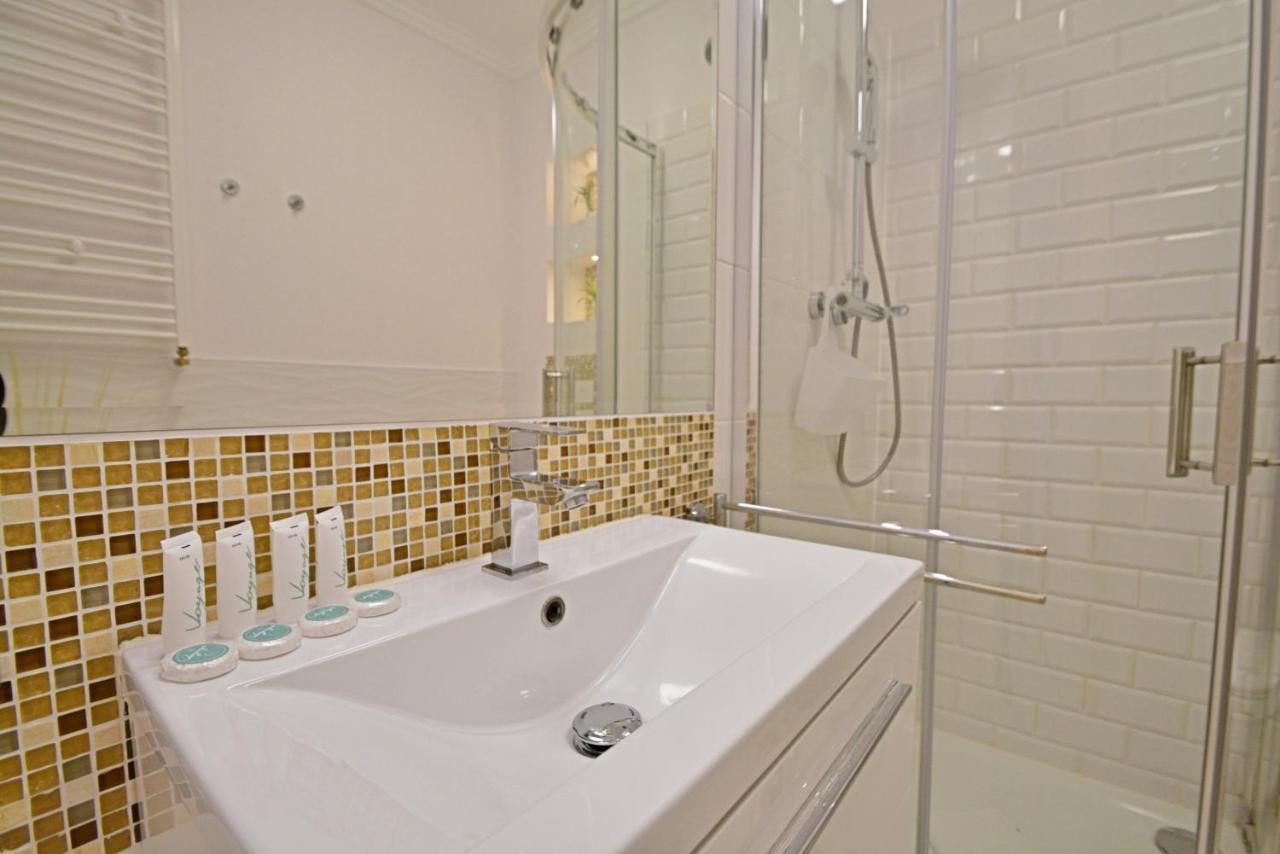 Apartamenty Bryza - Kwartal Rozy Wiatrow - Garaz シフィノウイシチェ エクステリア 写真