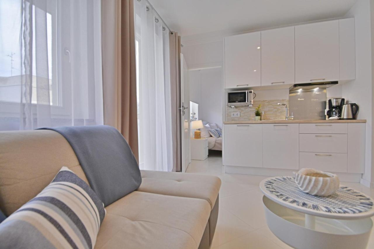 Apartamenty Bryza - Kwartal Rozy Wiatrow - Garaz シフィノウイシチェ エクステリア 写真