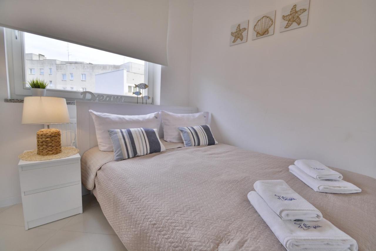 Apartamenty Bryza - Kwartal Rozy Wiatrow - Garaz シフィノウイシチェ エクステリア 写真